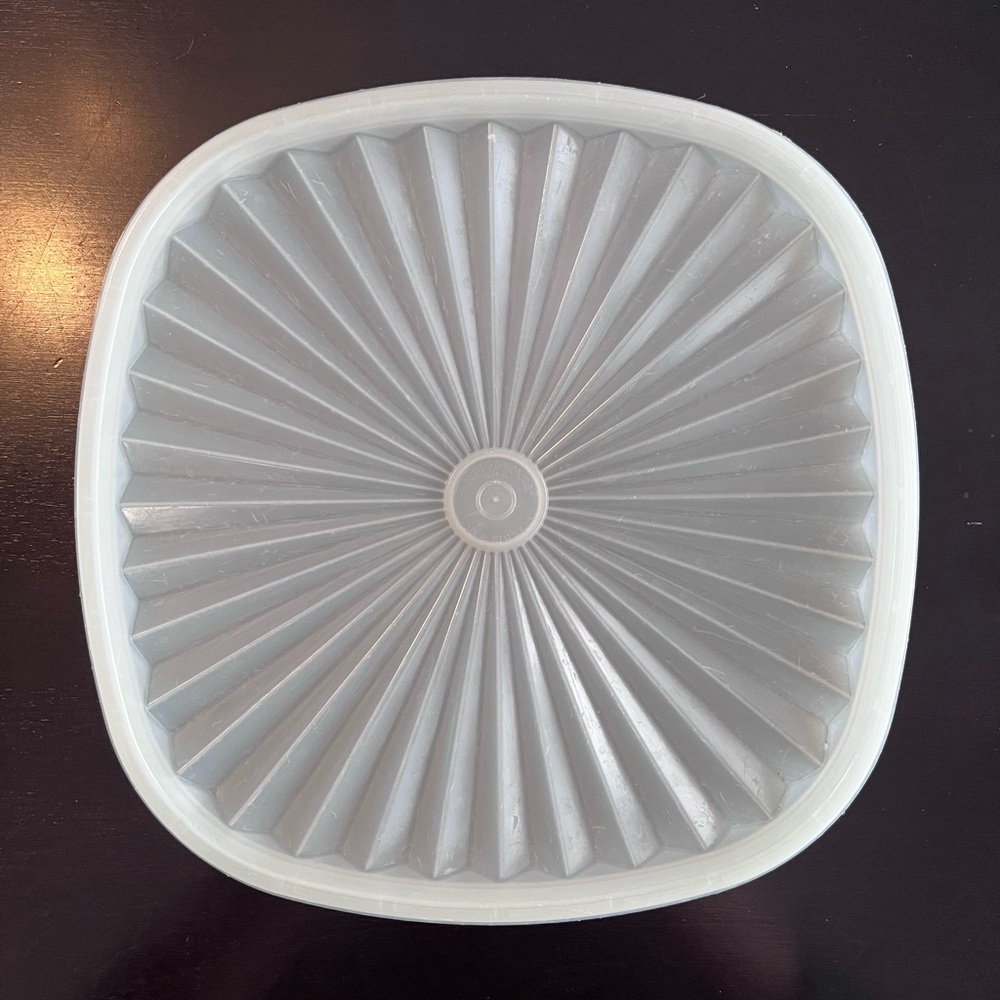 Vintage Tupperware Servalier Clear Lid 837-5